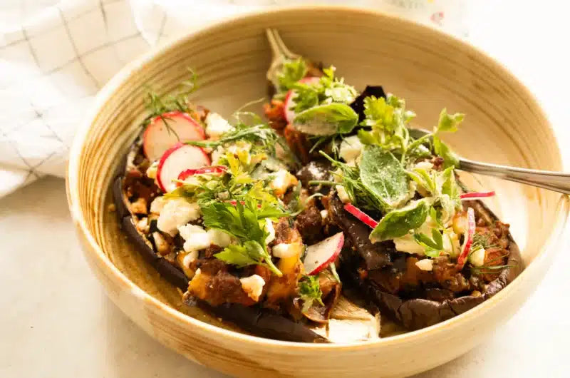 Fylte auberginer med Omega-3-tahini-dressing
